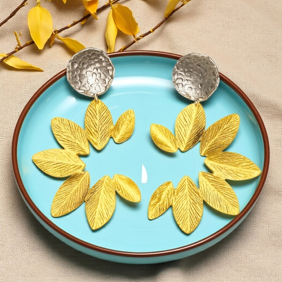 🆕️Turkish Stunning Handmade Artisan 18K Gold Plated Brass Fine Leaf Earrings - Picture 3 of 14